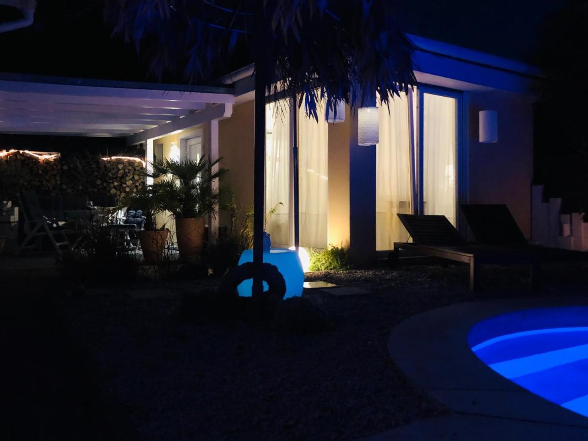Apartment Tinyhouse Mit Pool, Outdoor Whirlpool Und Garten Petershagen-Eggersdorf المظهر الخارجي الصورة