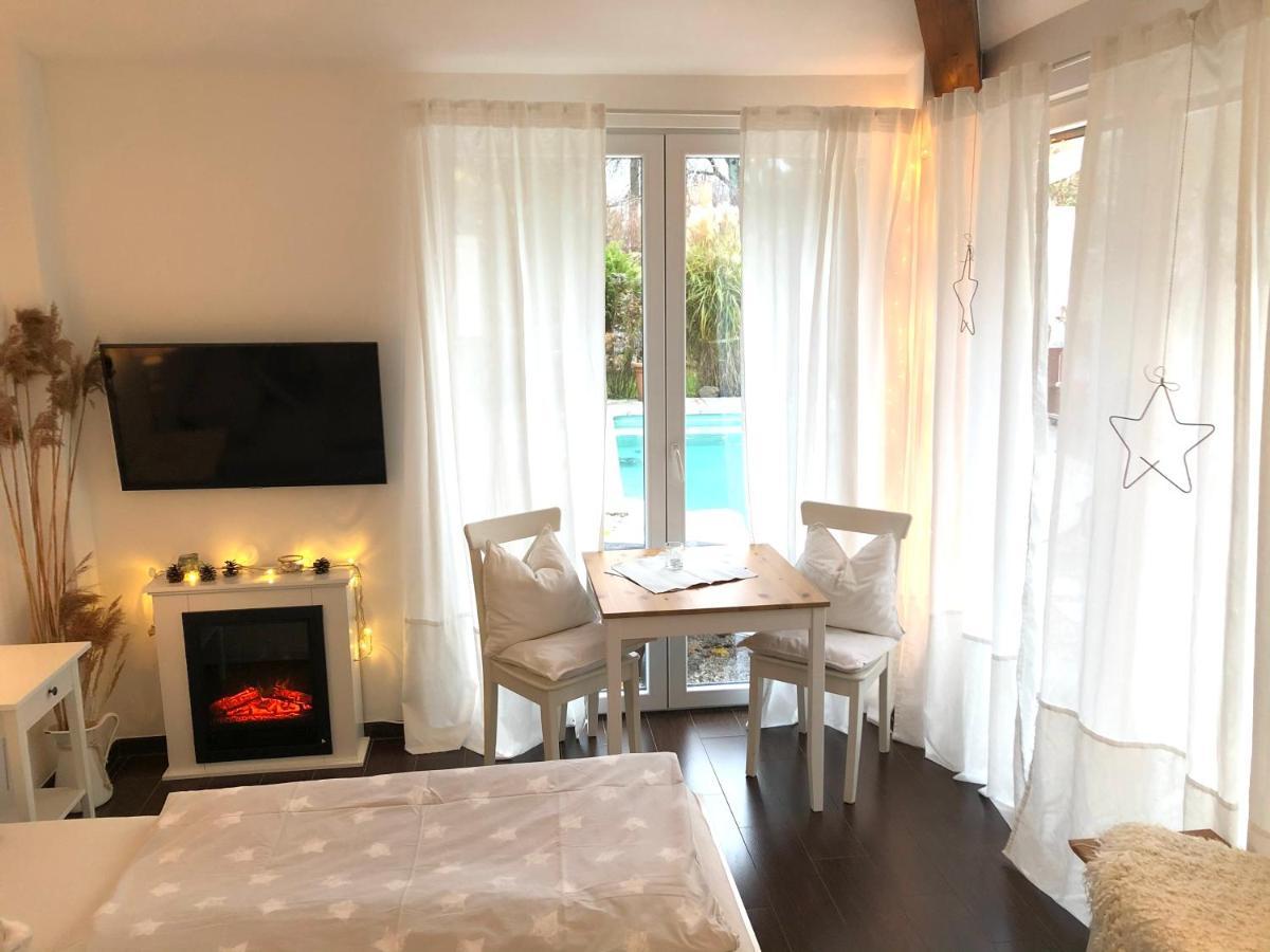 Apartment Tinyhouse Mit Pool, Outdoor Whirlpool Und Garten Petershagen-Eggersdorf المظهر الخارجي الصورة