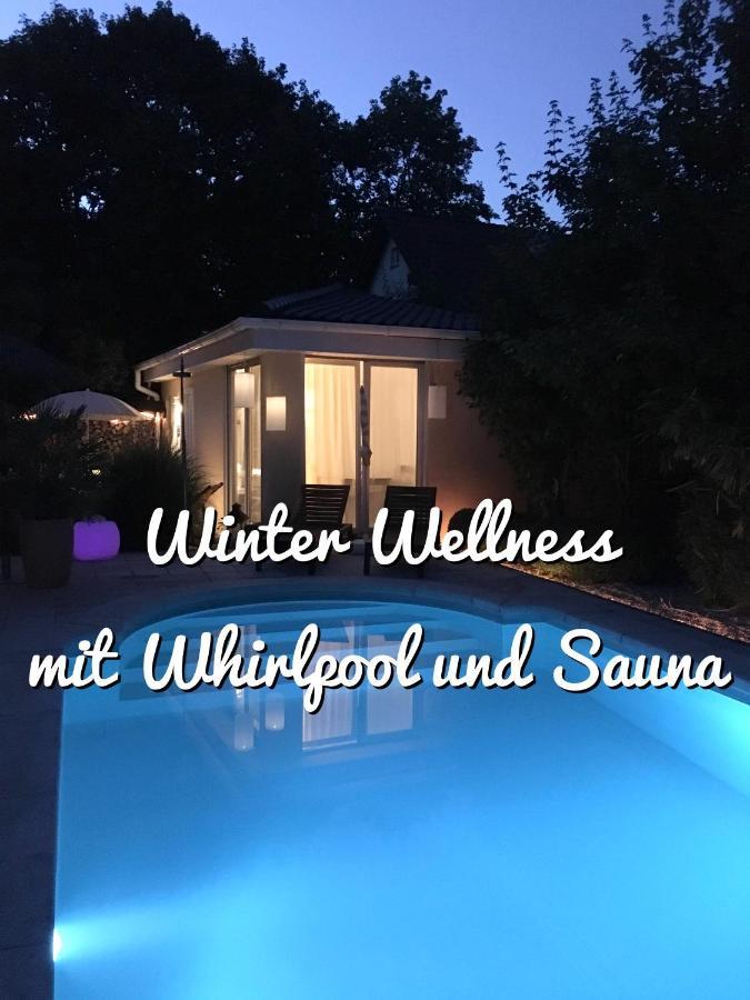 Apartment Tinyhouse Mit Pool, Outdoor Whirlpool Und Garten Petershagen-Eggersdorf المظهر الخارجي الصورة