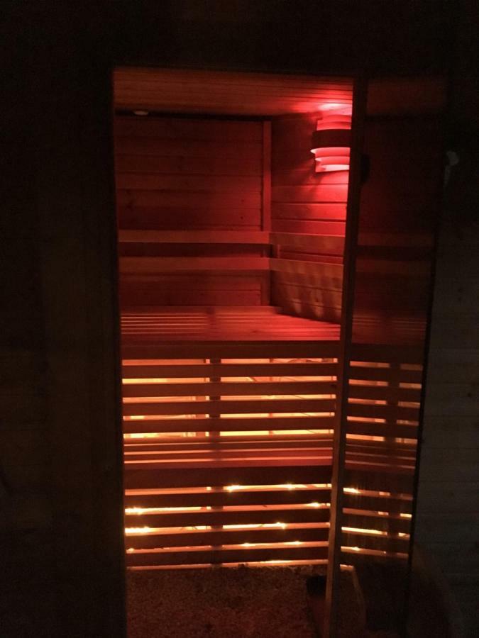 Apartment Tinyhouse Mit Pool, Outdoor Whirlpool Und Garten Petershagen-Eggersdorf المظهر الخارجي الصورة